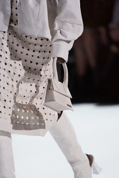Look 3